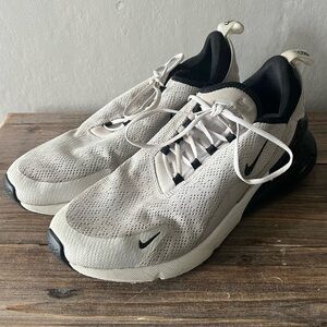 Nike Women’s Air Max 270 Vast Grey Black Size 12